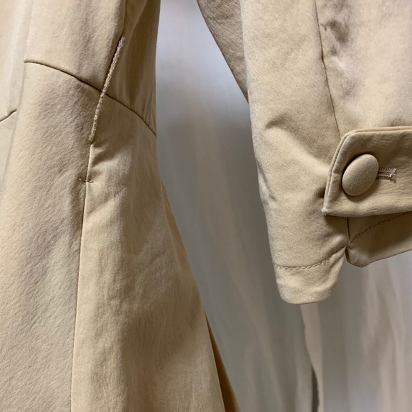 Short trench coat - Picture 4 of 7